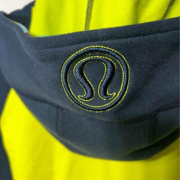 Lululemon scuba hoodie Colour block Size 6 Brand condition - Picture 8 of 10